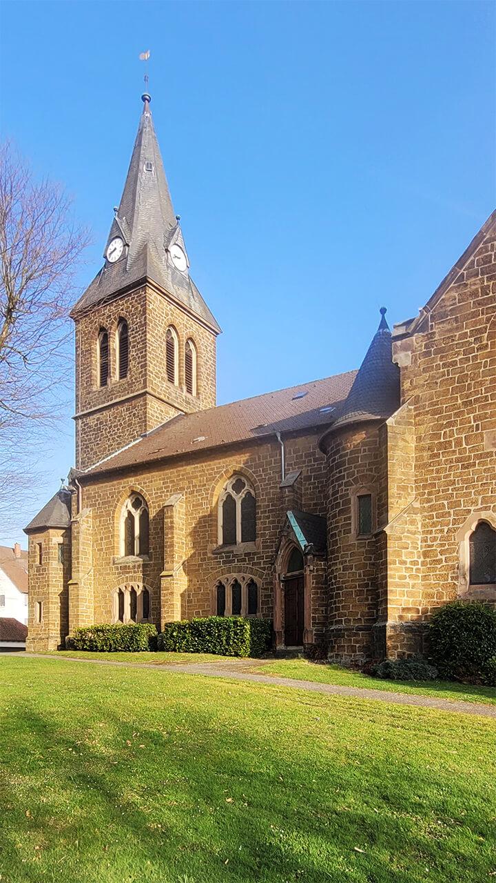 bg_Kirche_Schnathorst